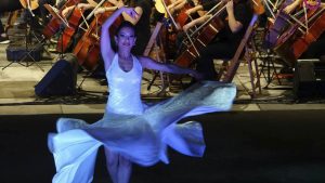 Más de 1.200 niños y niñas participan en un espectáculo cultural musical - beon. Worldwide 4